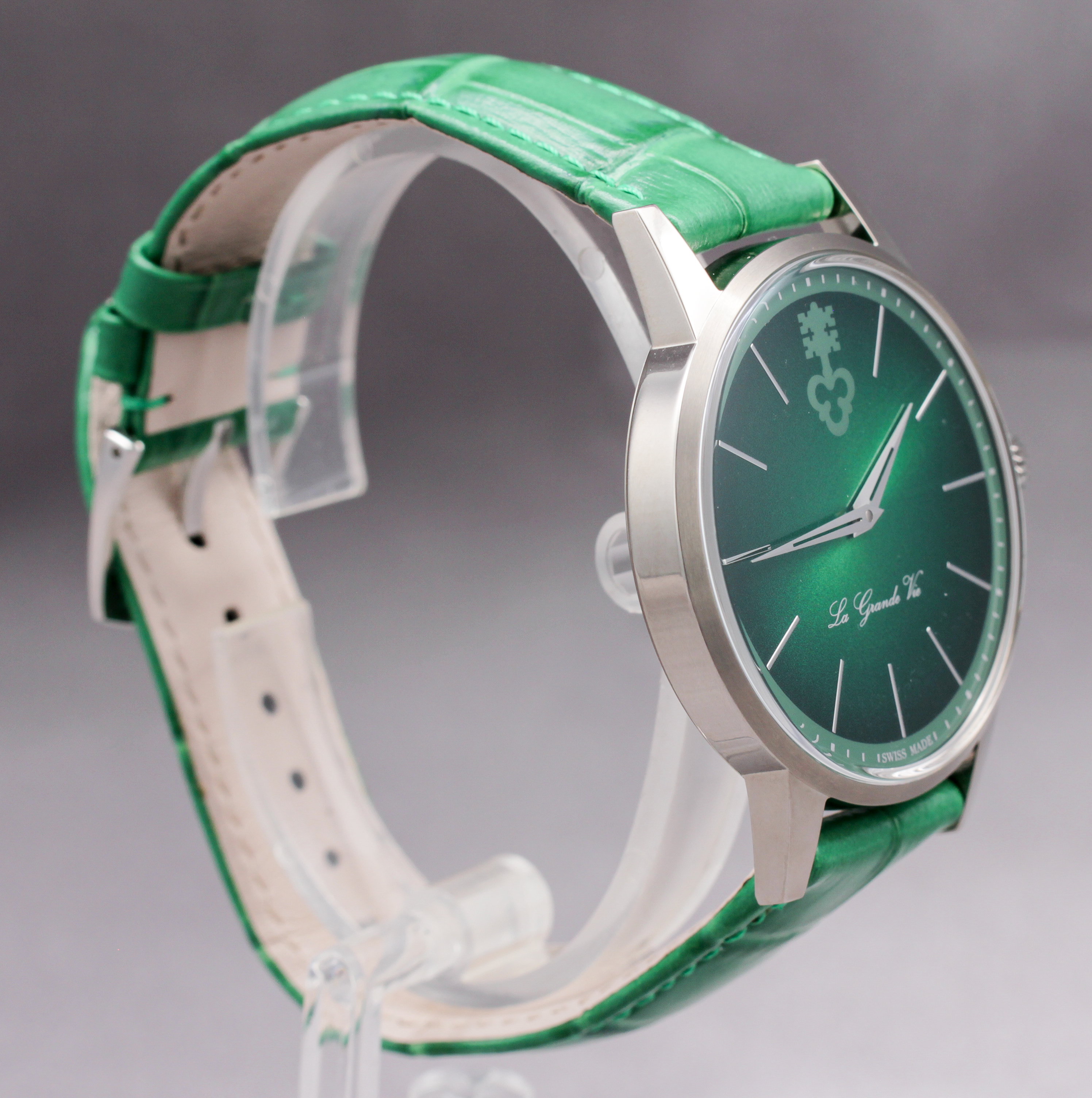 Corum Heritage La Grande Vie ref. Z082/03591 — actual watch photograph
