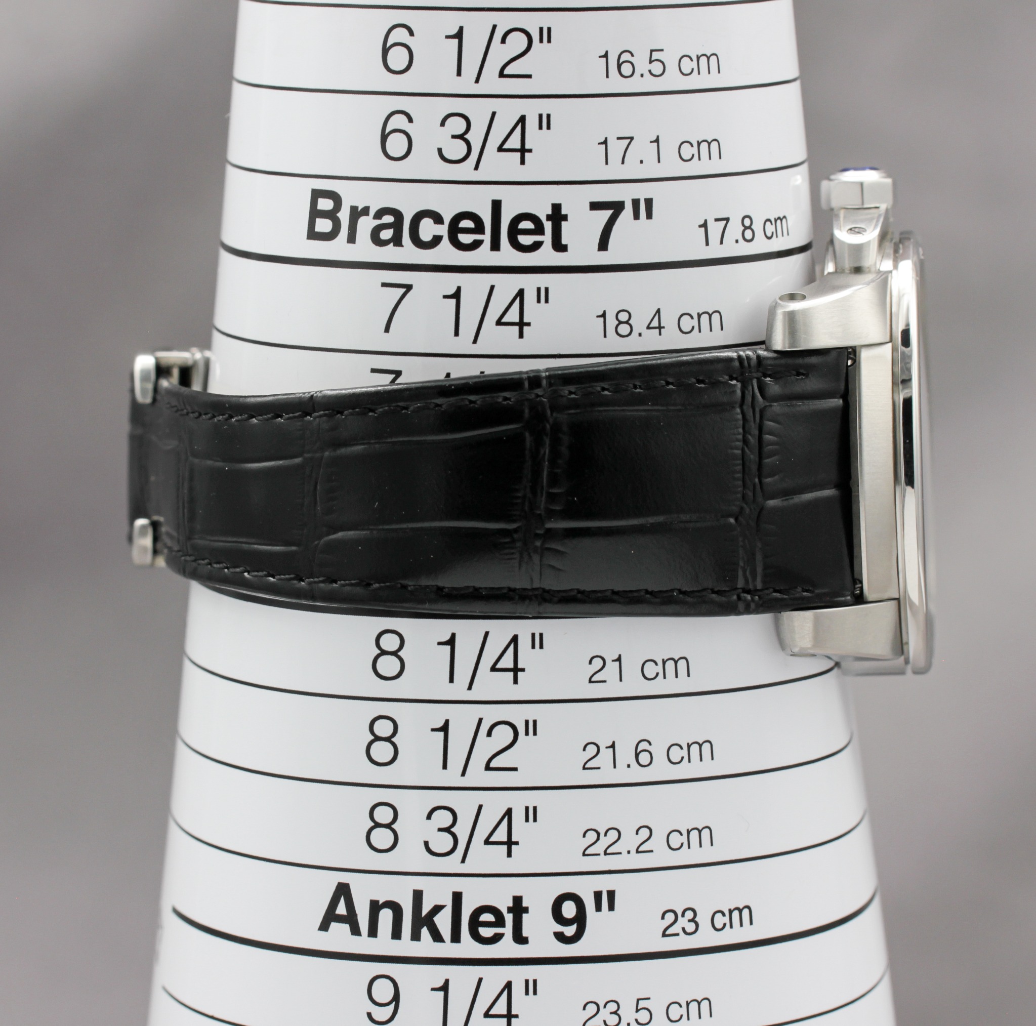 Cartier Calibre de Cartier ref. W7100037 — actual watch photograph